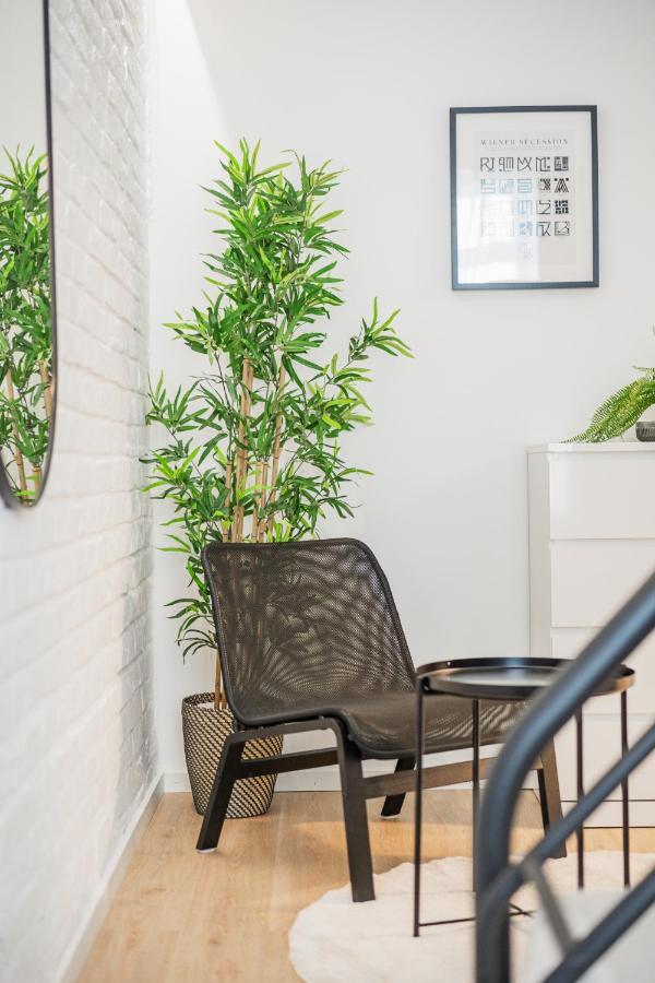 Chic Central City Rooms By Home2 เวียนนา ภายนอก รูปภาพ