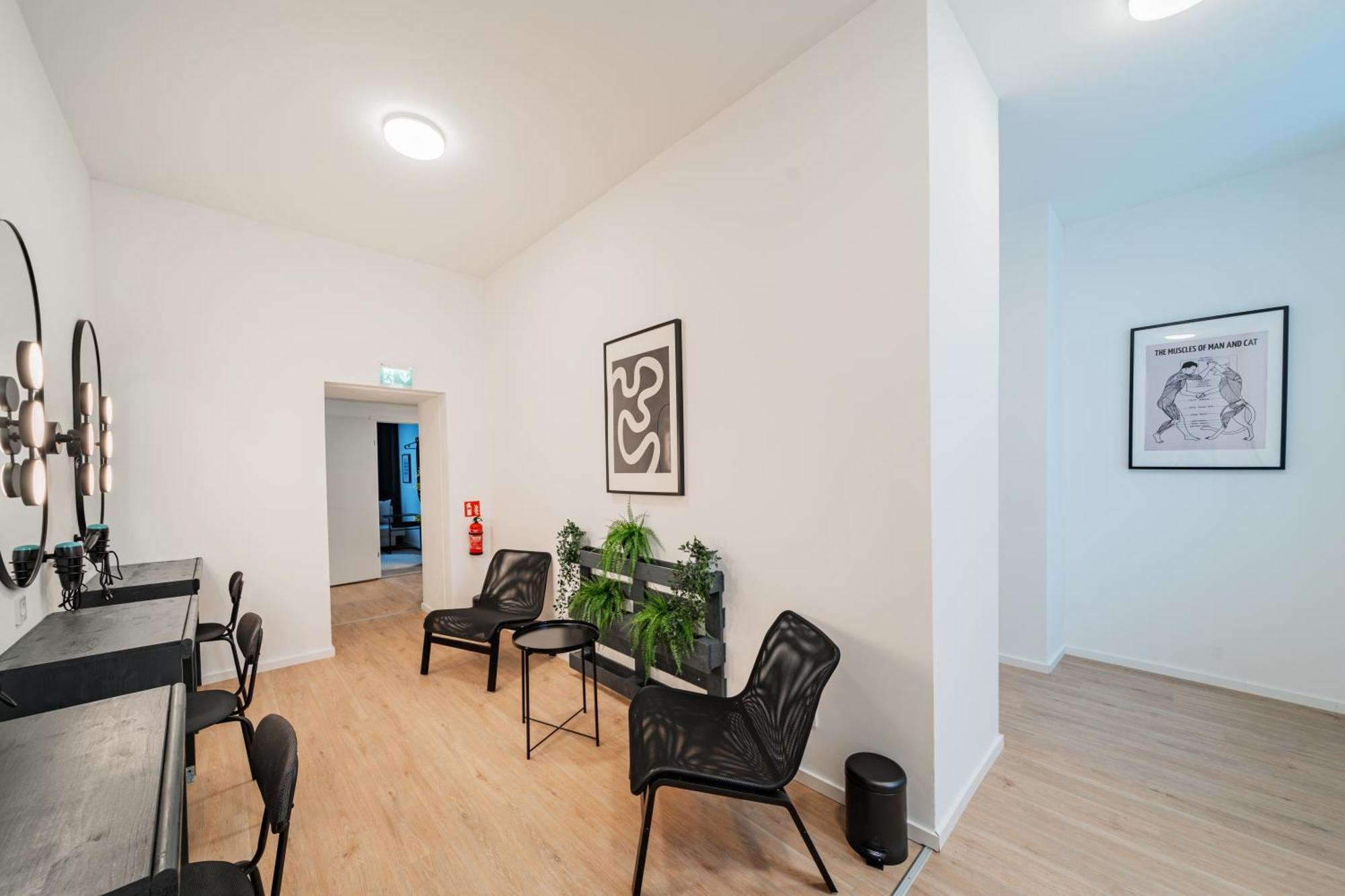 Chic Central City Rooms By Home2 เวียนนา ภายนอก รูปภาพ