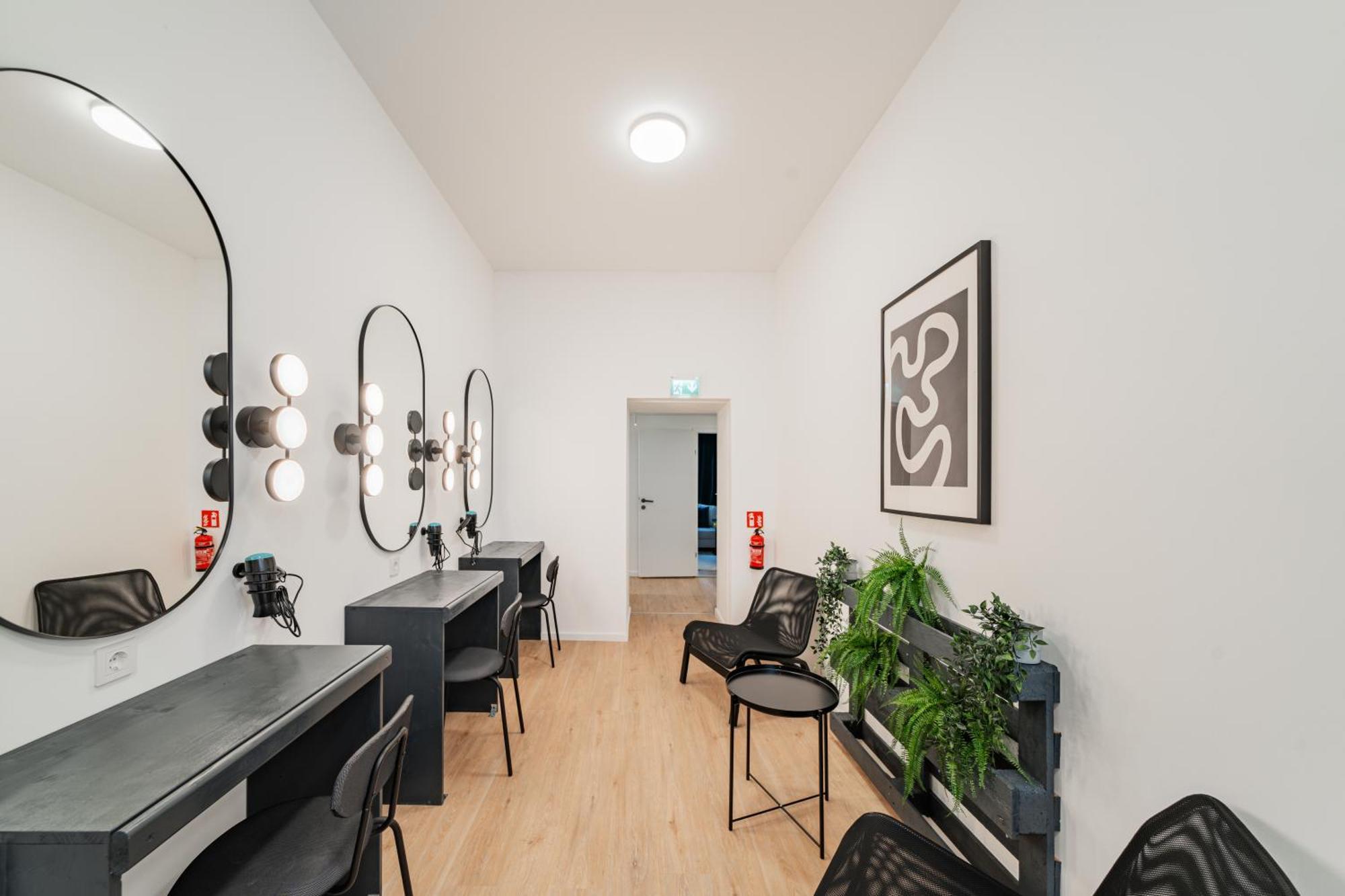 Chic Central City Rooms By Home2 เวียนนา ภายนอก รูปภาพ